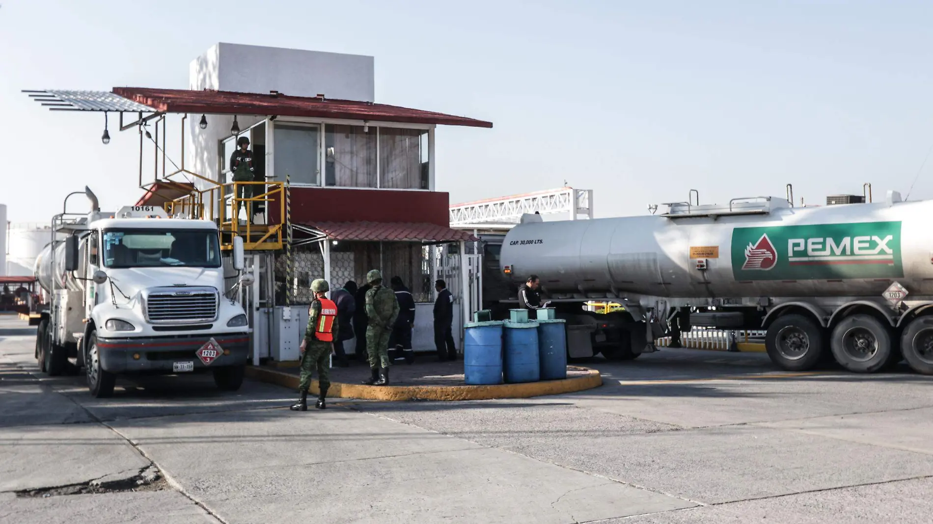 PEMEX-CONTRATISTAS-roberto hernandez (1)